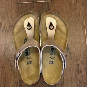 Birkenstock Metallic Copper Gizeh Sandals